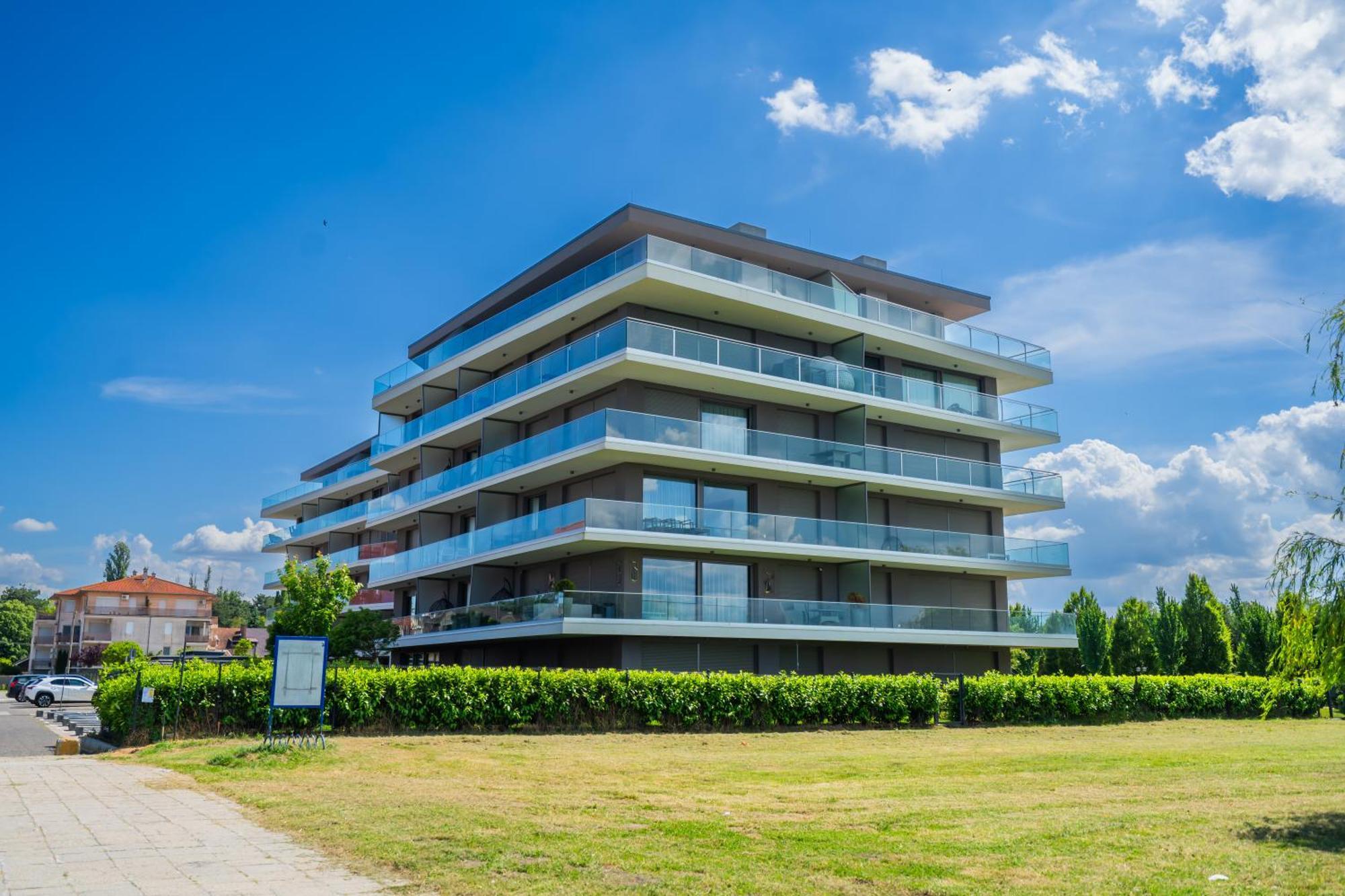Myflat Coral Estrellita Siófok